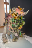 <center>Niki de Saint Phalle</center>Le Monstre de Soisy vers 1966.
Plâtre, objets et matériaux divers, peinture, structure métallique Centre Pompidou, Musée national d'art moderne, Paris Don de Pontus Hulten, 2005
<br>
La thématique du monstre est récurrente dans l’œuvre de Niki de Saint Phalle et nourrit son bestiaire Fantastique. Ce dragon tient une place à part dans l’œuvre de l’artiste puisqu'il se trouvait dans la chambre de sa maison-atelier de Soisy-sur-École, dans l'Essonne, où elle s'était installée avec Tinguely lorsqu'ils avaient dû quitter, à l'hiver 1963-1964, l’impasse Ronsin, vouée à la démolition. On verra plus tard cette œuvre trôner dans le salon du manoir de Pontus Hulten, à Saint-Firmin-sur-Loire, où il passe