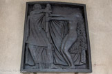 <center>La Tragédie</center>Variante avec le sacrificateur de face, bas-relief pour la façade du Théâtre des Champs-Élysées (1910-1913)
1912
Bronze
Épreuve numéro 1 exécutée 1 par Godard en 1969