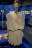 <center>Paul Poiret, la mode est une fête</center>Paul Poiret
Ensemble, Bacchus
1912
Tunique en crêpe de coton, galon en fils métalliques, perruque en cannetille en fils de métal doré.
Palais Galliera - musée de la Mode de la Ville de Paris.