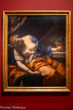<center>Antoine Rivalz</center>(Toulouse, 1667 - Toulouse, 1735).
La Mort de Cléopâtre 1700-1715. Huile sur toile.
Toulouse, musée des Augustins. <br>
Ce chef d’œuvre ténébriste du peintre baroque Rivalz emprunte sa posture dramatique à une Déposition : comme le Christ, la reine s’effondre tête affaissée, bras ballant. Il se réfère aussi au marbre antique, la sensuelle Ariane endormie aux seins dénudés, alors mal intitulé Cléopâtre à cause de son bracelet-serpent.