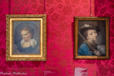 <center>Le salon des peintures</center>Portrait de petite fille Jean-Baptiste GREUZE (1725-1805)
Huile sur toile 1770
<br>Anonyme du XVIIIe siècle
Une jeune bergère ou jeune berger avec son chien Pastel sur papier
Ce joli pastel anonyme du XVIII siècle vient de réintégrer la collection après un long dépôt. Actuellement considéré comme de la main d'un artiste allemand inconnu, il sera exposé dans cette salle pendant quelques mois, dans l’espoir qu’une attribution plus précise puisse se faire jour.