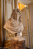 <center>Le grand salon</center>Buste de l’architecte Jacques V Gabriel. Antoine COYSEVOX (1640-1720)
Marbre. 1711