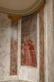 <center>La fresque de Tiepolo </center>La fresque offre donc une double lecture, celle de l’événement contemporain et celle, plus ancienne, de la visite du souverain. La fresque de La Renommée annonçant la visite du Roi Henri III, qui décore aujourd’hui le plafond du restaurant du Musée, venait compléter celle-ci.
Un siècle et demi plus tard, les époux André découvrent l’ensemble qui est alors à vendre et en décident l’acquisition pour leur hôtel parisien. Il faut huit mois, de mai 1893 à janvier 1894, juste avant la mort d’Edouard André, pour détacher les fresques, les transporter et les remonter dans la cage de l’escalier d’honneur (qui deviendra l’escalier Tiepolo), et dans le restaurant du Musée.