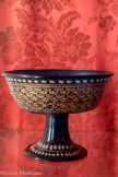 <center></center>Grande coupe sur pied à «écailles de poisson»
Ateliers de MURANO
Verre bleu, or et émail
Fin du XV siècle.