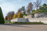 <center>Le domaine de Saint-Cloud</center>Emplacement de la galerie d'Apollon. Napoléon est déclaré Empereur des français par le sénatus-consulte au sein de la galerie d'Apollon. Après la fin de l’Empire, le château voit se succéder les différents souverains, pour leurs séjours dans l’une de leurs résidences d’été préférées. C’est à Saint-Cloud que Charles X signe les ordonnances qui provoquent sa chute et l’arrivée au pouvoir de Louis-Philippe Ier.
Le domaine sort à nouveau indemne de la Révolution de 1848. Le château reste d’ailleurs peu de temps inoccupé, avec les séjours récurrents du prince Louis-Napoléon Bonaparte, neveu de Napoléon Ier. Tout d’abord élu premier Président de la République au suffrage universel masculin, il est proclamé empereur des Français le 7 novembre 1852 dans la galerie d’Apollon, tout comme son oncle quarante ans plus tôt.