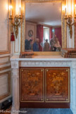 <center>Cabinet doré.</center>