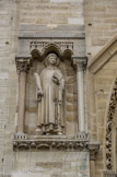 <center>Notre-Dame-de-Paris</center>Statue de saint Etienne.