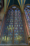 <center>La Sainte-Chapelle.  </center> A gauche, en trant. La Genèse