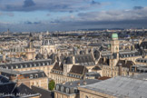 <center>Le Panthéon.</center>Le clocher de saint Germain, la chapelle de la Sorbonne, l'église saint Augustin, la tour de l'observatoire de la Sorbonne.