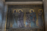 <center>Nef côté sud : histoire de sainte Geneviève.</center>Sts Paterne évêque de Vannes, Clément évêque de Metz, Firmin évêque d'Amiens, Lucien évêque de Beauvais.