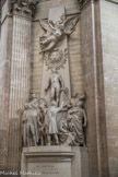 <center>La croisée du transept.</center>Aux orateurs et publicistes de la Restauration (1903)
Laurent Honoré Marqueste (1848-1920)
Monument en pierre. Le groupe des orateurs et publicistes de la Restauration est composé de Benjamin Constant, du comte Pierre de Serre, Casimir Perrier, Armand Carrel, du général Maximilien Foy, Jacques-Antoine Manuel, du vicomte François-René de Chateaubriand.