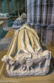 <center>Blanche de France</center>Blanche de France, morte en 1320, fille de Saint Louis et de Marguerite de Provence. Provenance : Paris, église des Cordeliers. A Saint-Denis en 1817. XIVe siècle, pierre.