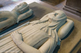 <center>Blanche de Navarre et Jeanne de France. </center>Blanche de Navarre, 1332 - 1398, seconde épouse de Philippe VI de Valois. Atelier de Jean de Liège vers 1371, marbre.