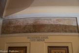 <center>Théâtre des Champs Elysées. </center>Dans les bandeaux placés au-dessus des portes des loges, Bourdelle a représenté Les Temps fabuleux.