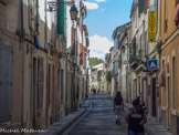 <center>Dans les rues d'Arles.</center>