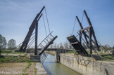 <center>Le pont Van Gogh</center>