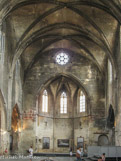 <center>L'église des Dominicains. </center>Les Frères Prêcheurs, ou Dominicains, s'établissent à Arles 1231. Installeés d'abord au Nord de la ville, à l'extérieur des remparts et chassés par les incursions des grandes compagnies, ils se fixent en 1361 au bord du Rhône, en plein quartier juif.