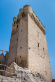 <center>La tour Pons de l'Orme (XIVe siècle)</center>Château-fort abbatial, dit donjon-de-l'abbé, édifié vers 1365-1370. La tour et les constructions des XIVe et XVe siècles sont des édifices construits par le maitre d'œuvre Guillaume Helinc à l'initiative de l'abbé cardinal Pons de l'Orme (1368-1380) à partir de l'année 1369.