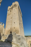 <center>La tour Pons de l'Orme (XIVe siècle)</center>Son architecture s'apparente aux tours du palais pontifical d'Avignon (XIVe siècle) et à celles des remparts d'Aigues-Mortes (XIIIe siècle), dont les pierres comme ici sont taillées en bossage.