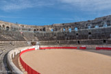 Les Arènes. <br> Sous la piste, se trouve la salle cruciforme qui est les coulisses souterraines destinées à faire apparaître décors, gladiateurs et animaux sur la piste, lors des spectacles antiques.