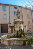 <center>Auriol</center> La statue est placée sur la fontaine en 1767.