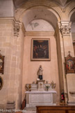 <center>Auriol. L'èglise.</center>Saint Jean-Marie VIANNEY. Curé d’ARS. Plâtre polychrome. Tableau : Une 