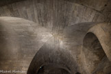 <center>La crypte de l'abbatiale de Saint-Gilles. </center> Voûte d'arêtes.