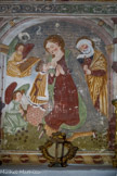 Chapelle Saint Maur. <br> La Vierge allaitant Jésus, avec Joseph. Un ange joue d'un orgue portatif.