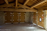 <center>Hôpital Caroline.</center>Pavillon des malades. Les ouvertures n'étaient pas obstruées, elles étaient ouvertes à tous les vents.