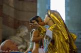 <center>La Procession du 15 août.</center>Les plus fervents croyants n'hésitent pas à présenter leur bébé à la Madone.