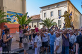 <center>La Procession du 15 août.</center>Devant la Vieille Charité.