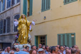 <center>La Procession du 15 août.</center>Rue du Puits du Denier.