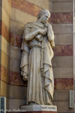 <center>La Basilique Cathédrale Sainte-Marie-Majeure</center>Les statues des quatre évangélistes par Louis Botinelly. St Mathieu.