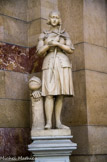 <center>La Basilique Cathédrale Sainte-Marie-Majeure</center>Le transept Ouest. Jeanne d'Arc.