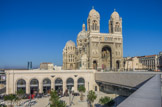 <center>La Basilique Cathédrale Sainte-Marie-Majeure</center>Elle est érigée en basilique mineure par Léon XII le 24 janvier 1896. Son appellation populaire, la Major, lui vient de son nom en occitan qui s'est conservé depuis la fondation de la première Major, au XIIe siècle. La cathédrale est consacrée le 6 mai 1897.
Sainte-Marie-Majeure (souvent appelée « la Major ») est la seule cathédrale édifiée en France au XIXe siècle. Elle est considérée comme l’une des plus grandes cathédrales bâties dans ce pays depuis le Moyen Âge.