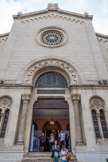 <center>Synagogue. </center> L'entrée se fait par deux grandes portes massives en bois.l'entrée se fait par deux grandes portes massives en bois.