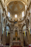 <center>Eglise Mission de France</center> 
Sous le chœur repose la dépouille du prêtre missionnaire Levacher, mort à Alger.