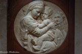 <center>Le musée.</center>Vierge à la chaise (début XXe siècle). Louis Botinelly, d'après Raphaël.