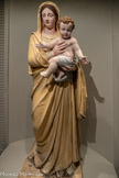 <center>Le musée.</center>Vierge à l'Enfant (1827). Jean-Pierre Cortot (1797-1843). Plâtre original exposé au Salon de 1827 et ayant servi de modèle à l'oeuvre en argent repoussé de l'orfèvre Jean-Baptiste Chanuel. L'original se trouve dans l'église du Cœur-Immaculé-de-Marie de Suresnes.