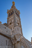 <center>Notre-Dame de la Garde</center>Le clocher, avec l'échauguette côté gauche.
