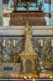 <center>Chapelle de saint Charles Borromée.</center>Copie en albâtre de la statue en bois de la Vierge à l’Enfant, de la chapelle du XIIIe siècle. Comme le bois était sombre, les fidèles l’appelaient « Notre-Dame la Brune ».