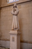 <center>Eglise des Réformés ou de saint-Vincent-de-Paul. </center>Cinquième chapelle de droite. Chapelle de l'Enfance Spirituelle.  Sainte Thérèse de l'Enfant-Jésus et  de  la Sainte Face, en pierre de Brouzet, par Louis Botinelly, bénite le 20 mars 1947.
