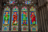 <center>Eglise des Réformés ou de saint-Vincent-de-Paul. </center>Vitraux de la nef, à droite. De gauche à droite : Melchisadech, Abraham, Isaac et Jacob.