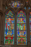 <center>Eglise des Réformés ou de saint-Vincent-de-Paul. </center>Vitraux du choeur à gauche. Saint Augustin, saint Ambroise.