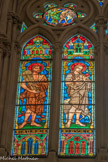 <center>Eglise des Réformés ou de saint-Vincent-de-Paul. </center>Vitraux de la nef, à gauche. Adam, Eve.
