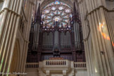 <center>Eglise des Réformés ou de saint-Vincent-de-Paul. </center>Transept gauche. La console principale à trois claviers et pédalier est placée de ce côté (grand-orgue). Le grand-orgue fut inauguré en décembre 1888 par Théodore Dubois, compositeur et titulaire de la Madeleine (Paris). En 1912, l’orgue a été restauré par la maison Michel-Merklin & Kuhn de Lyon, successeurs de Merklin depuis 1902 et dirigée alors par Pierre Chenet. Il sera ensuite restauré en 2009 par les facteurs Pierre Saby et Dominique Richaud. Cet important travail a consisté à restaurer et préserver l’orgue de 1888, muet, et à restaurer l’orgue de 1948, en très mauvais état.