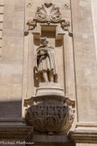 <center>Eglise Saint Théodore. </center>Statue celle de saint Louis tenant la couronne d'épines.