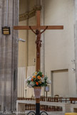 <center>L'église Saint-Michel-Archange </center> Le choeur.