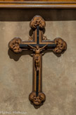 <center>La chapelle du Saint-Sacrement.</center>Crucifix en bois. XVIIe.