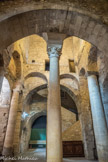 <center>Le sanctuaire paléochrétien</center>C'est l'aboutissement du cheminement commencé par le vestibule maintenant occupé par la chapelle Sainte André, qui traversait un espace à l'air libre aujourd'hui couvert par les voûtes des cryptes, puis parvenait à l'avant-corps à trois nefs qui est devenu à l'époque médiévale la chapelle Notre-Dame de Confession.